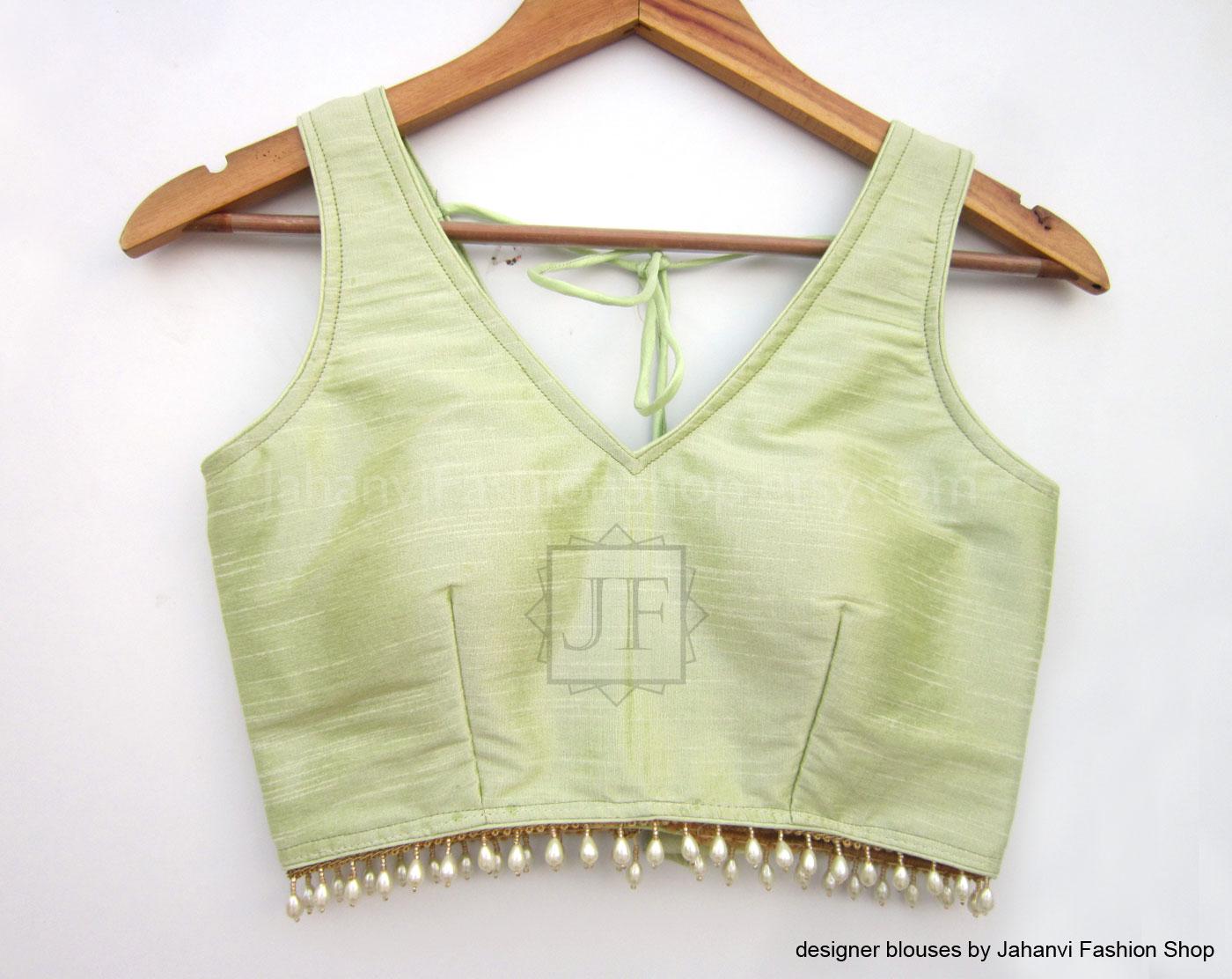 Off-White Pearl Work Saree Blouse: V-Neck Bridal Party Top