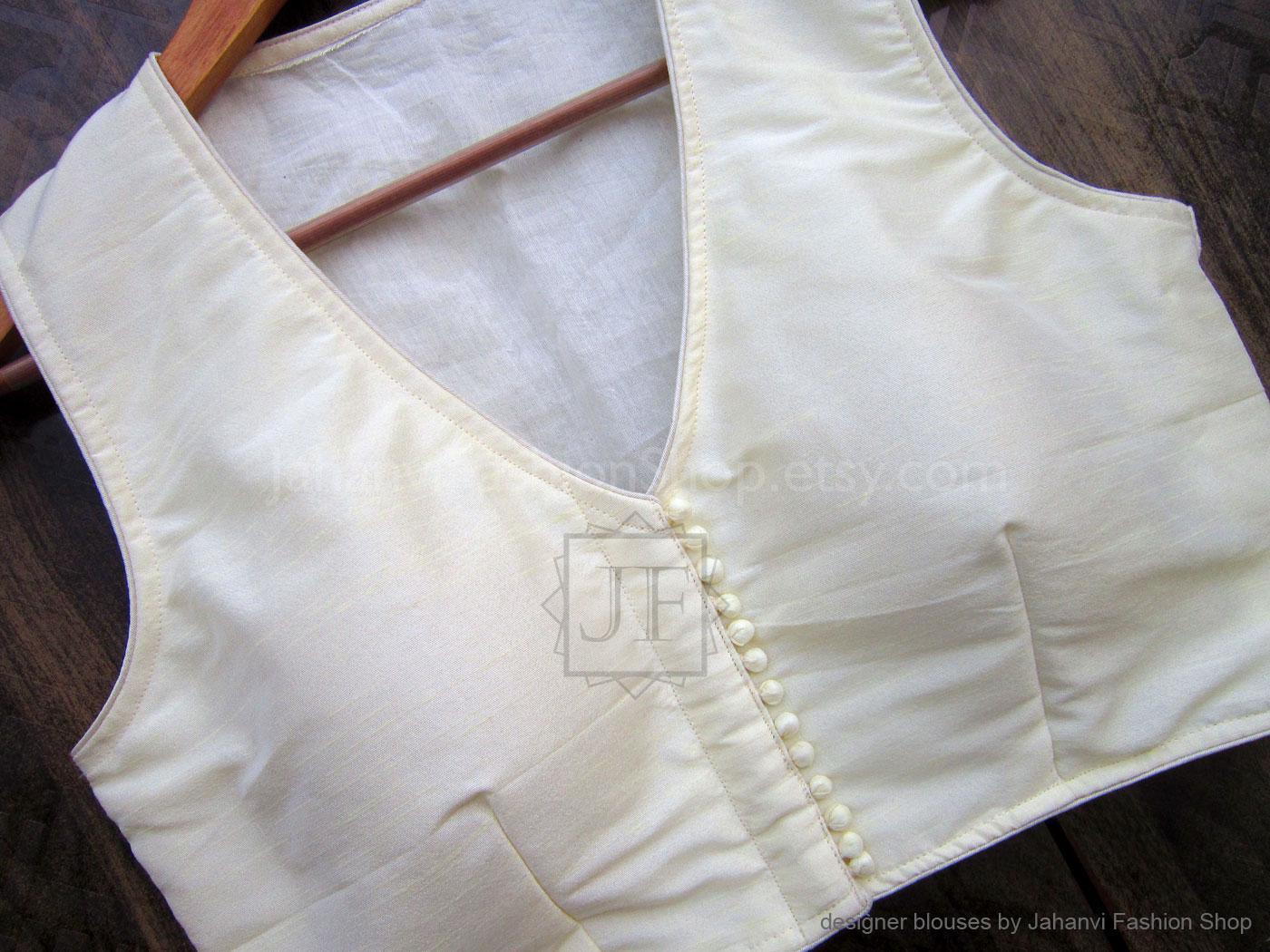 V-Neck Saree Blouse: Full Back Covered with Potli Buttons