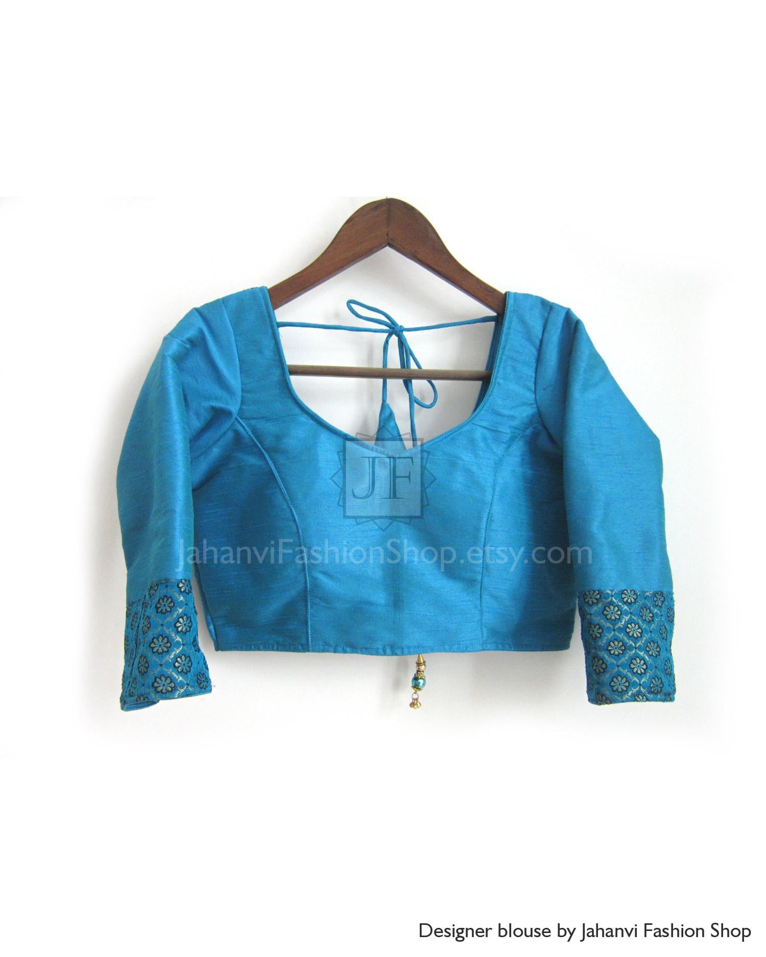Women's Saree Blouse - Lightweight, Regular Cut, Stitched