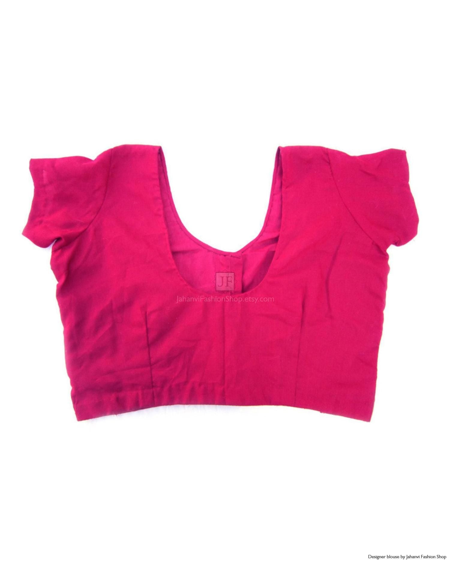 Magenta cotton round-neck blouse with short sleeves and front hook